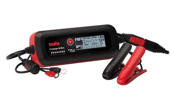 Carregador TELWIN T-CHARGE 12 EVO com cabos e mostrador digital, usado para carregar e manter baterias automóveis.